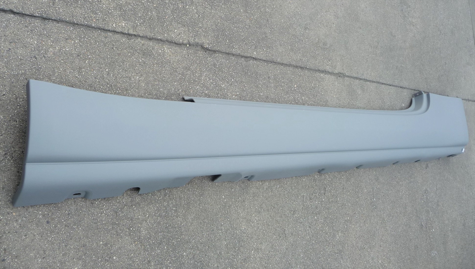2016-2020 Rolls Royce Dawn RR6 Right Side Rocker Panel Trim Sill 51777371324 OE