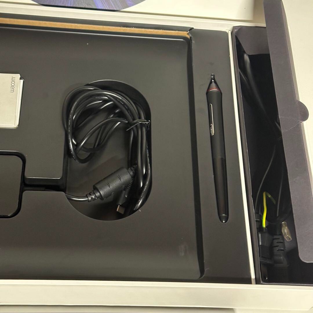 Wacom Mobilestudio Pro 16 15.6 Wacom Mobilestudio Pro 16 15.6