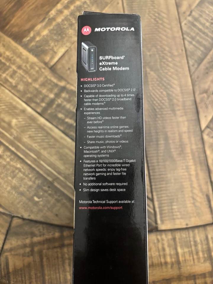 Motorola External SURFboard SB6121 (575319-019-00) DOCSIS 3.0 Cable Modem - Image 4 of 4