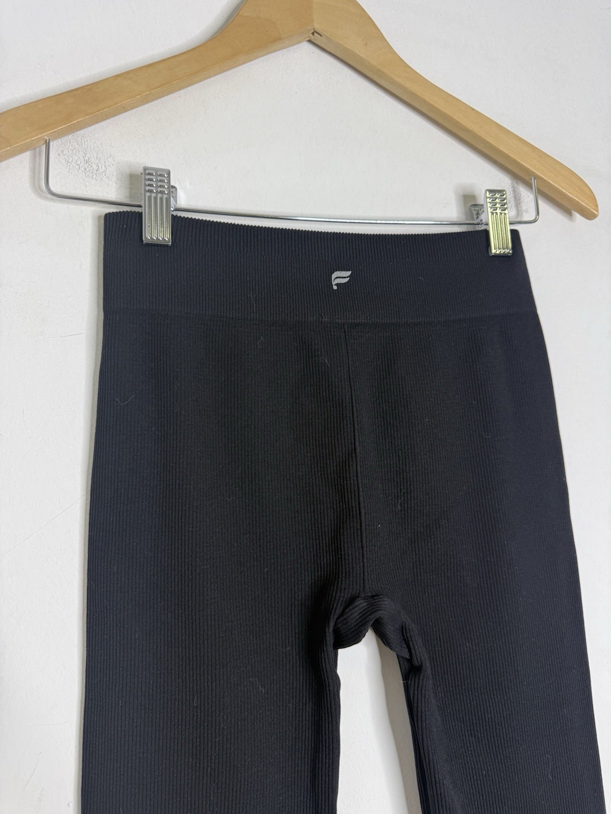 Fabletics Ribbed Black Split Hem Leggings Size Sm… - image 4