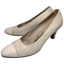 Salvatore Ferragamo Vintage Women s Size 8 Romantica Gray Slip On Shoes Pumps