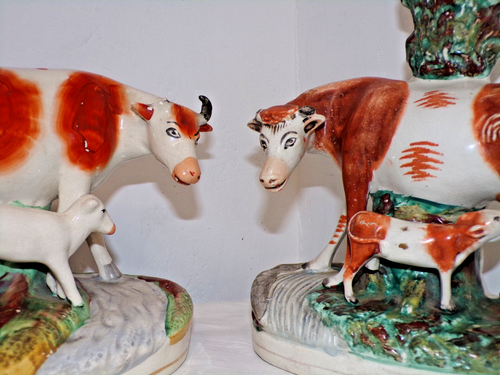 Two Original Antique Staffordshire Cows & Calf's - Spill Vase - Tallest 29 cm - - Picture 4 of 12