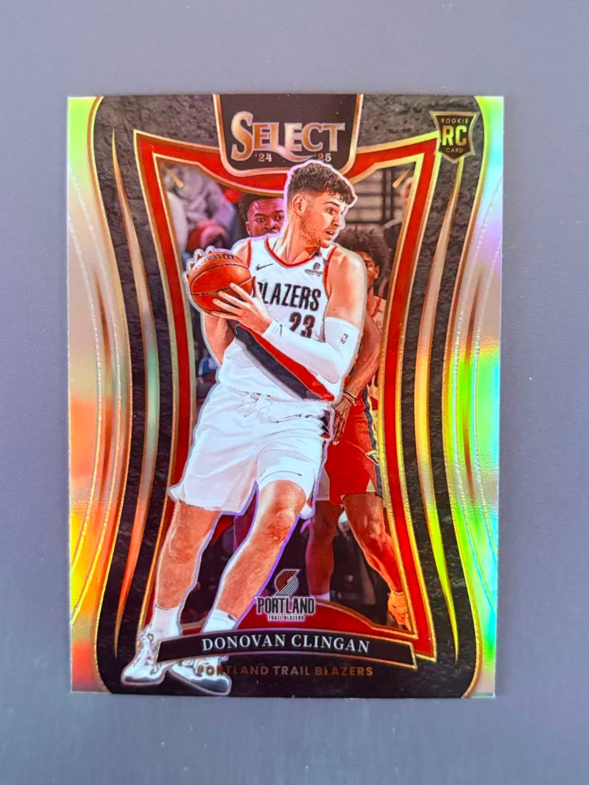 Donovan Clingan 2024-25 Panini Select Mezzanine Silver Prizm RC #390