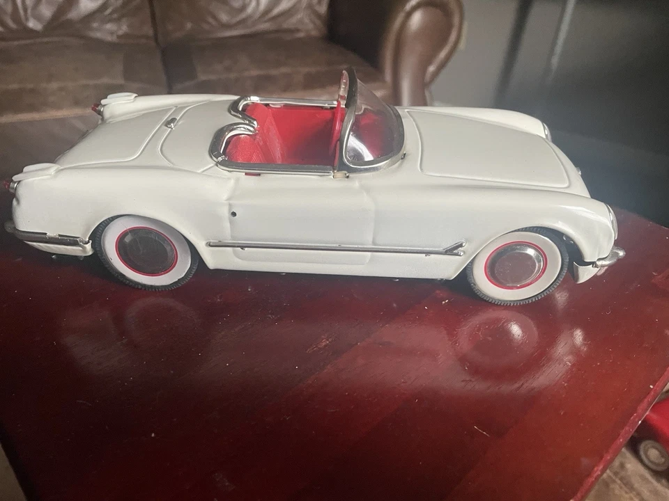 Vintage Luxe Friction Tin Cars.  Lot Of 6 - Image 4 of 4