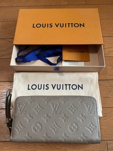 LOUIS VUITTON Long Wallet