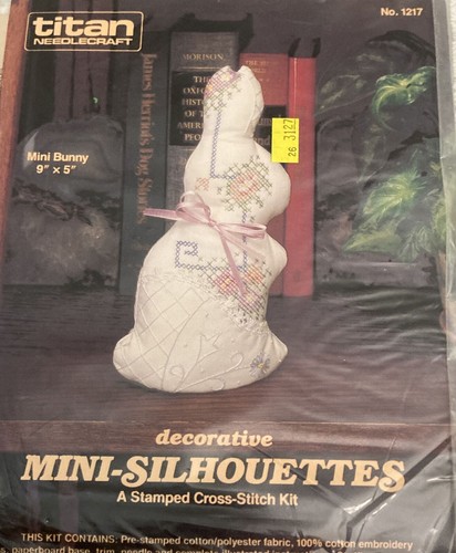 Mini Silhouettes Stamped Cross-Stitch Kit Bunny Titan Needlecraft Vintage 2 pack - Picture 4 of 14