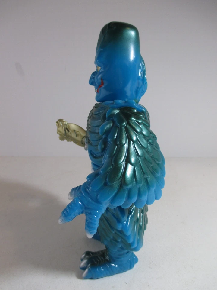 Boneco DAIMON 9" Sofubi Vinil Kaiju M1-GO YOKAI MONSTER SPOOK WARFARE 1997 Japão - Imagem 4 de 4