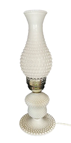 VINTAGE HOBNAIL BEDROOM BOUDOIR HURRICANE MILK GLASS LAMP 17”