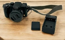 Panasonic LUMIX DMC-FZ5 5.0MP Digital Camera Black W/ 2 Batteries & Charger