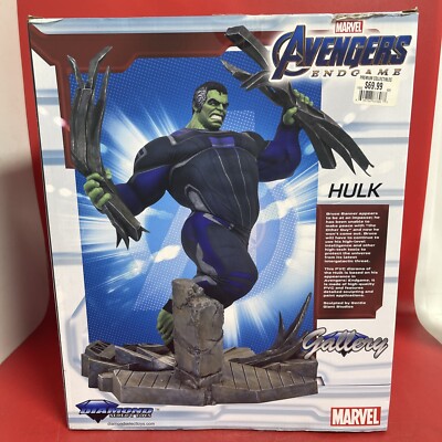 Marvel Gallery Avengers Endgame Tracksuit HULK Figure PVC Diorama