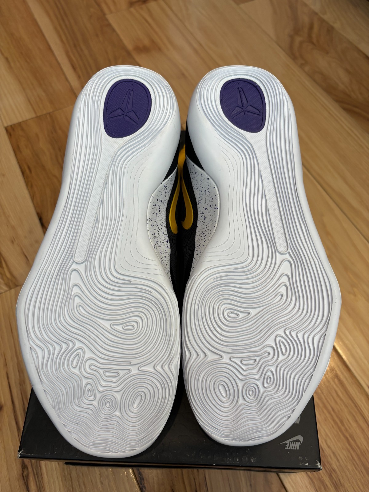 Nike Kobe IX Elite Low EM Protro Black Lakers White IH1401 002 Size 9.5 FULL BOX thumbnail 8