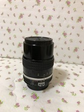 NIKON NIKKOR 135mm f3.5 Black Built-in Hood