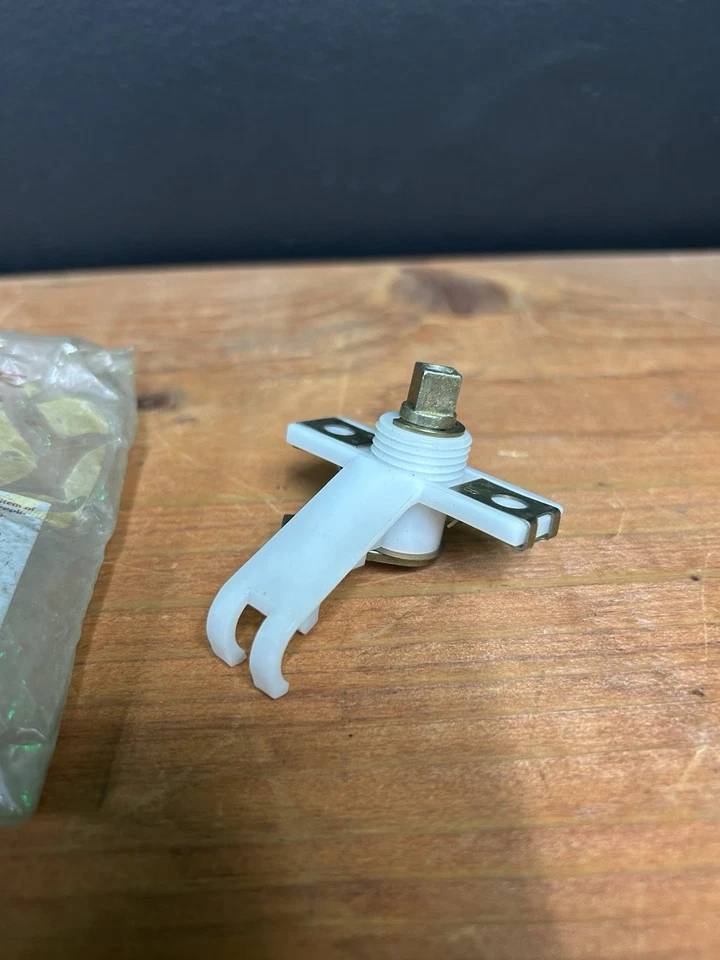 Palanca cerradura puerta izquierda Porsche 928 78-79 92853709502 Foto 3 de 4