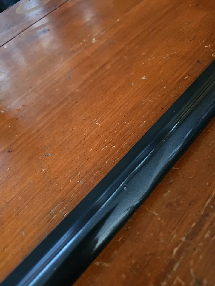 97-06 Jaguar X100 XK8 XKR LEFT Door Outside Window Molding Seal OEM - Image 3 of 4