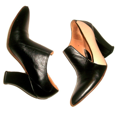 Vintage John Fluevog Handmade Black & Tan Leather Pointy High Heel Pumps 6.5M