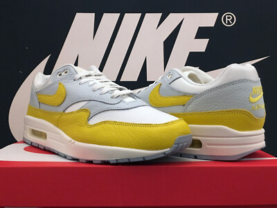 DS 2022 NIKE AIR MAX UK10 EU45 TOUR YELLOW OG 87 SC