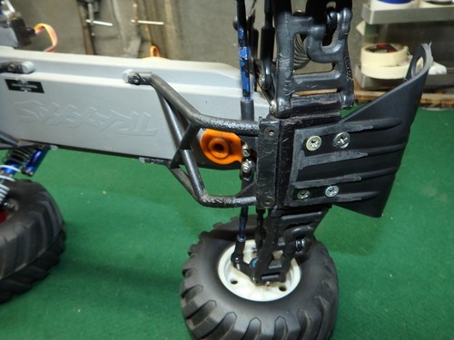 TRAXXAS Stampede 2WD RC Truck with remote. - Picture 20 of 21