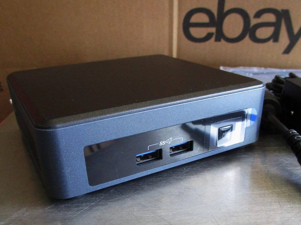 Intel BKNUC8V5PNK NUC Kit Ver. K65850-403 w/acc. New Surplus / Y3 - Image 2 of 4