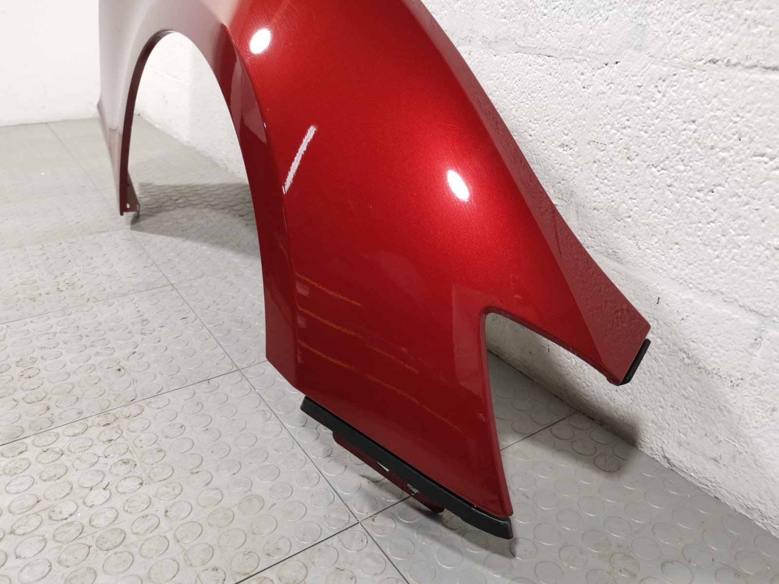 Maserati Ghibli 2016 RWD Auto 3.0 Front Right Passenger Side Fender Panel OEM