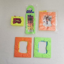 Lot of 5 Wendy  s Kids' Meal 1994 Make Room - picture frames, door hanger, safe