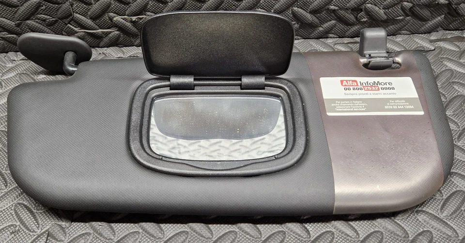 COPPIA ALETTA PARASOLE NERA SX e DX  ALFAROMEO 147 E GT  - Immagine 4 di 4