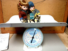 AMERICAN NURSERY Baby FAMILY SCALE Vintage