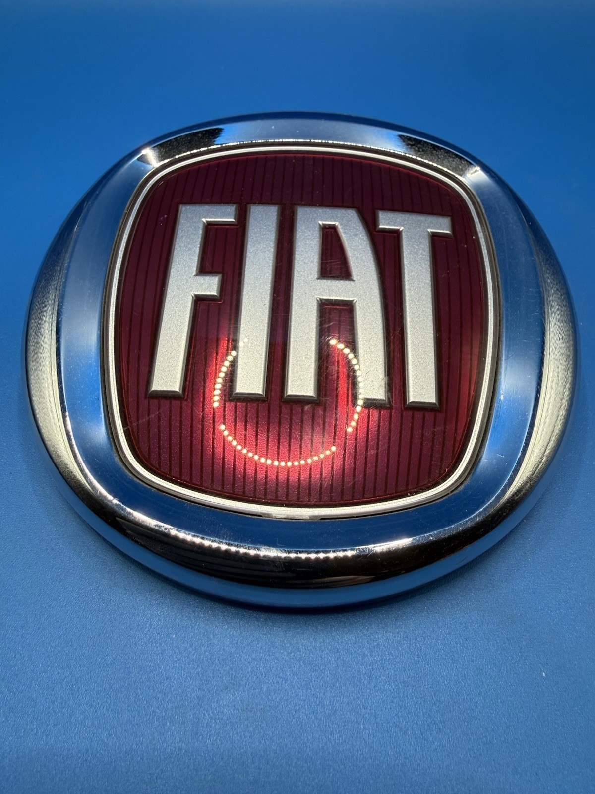 Badge monogramme arrière d'origine FIAT pour Bravo - Emblème sigle chromé authentique