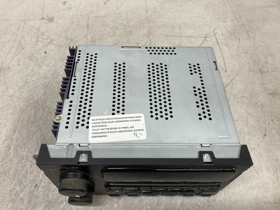 Delco Buick Regal LeSabre factory cassette player radio 96 97 98 99 00 16165184 - Image 4 of 4