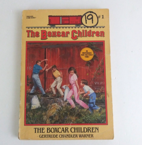 Vintage Lot of 5 Children's Chapter Books Paperback Scholastic Novels - Picture 5 of 12