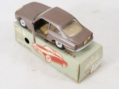 アルファロメオ　2600 solido Solido No. 125 ALFA-ROMEO 2600 In Box 1/43 From 1963 | eBay