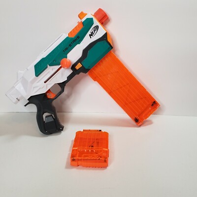 NERF Modulus Tri-Strike Dart Blaster Gun w/ Xtra  Ammo Clip