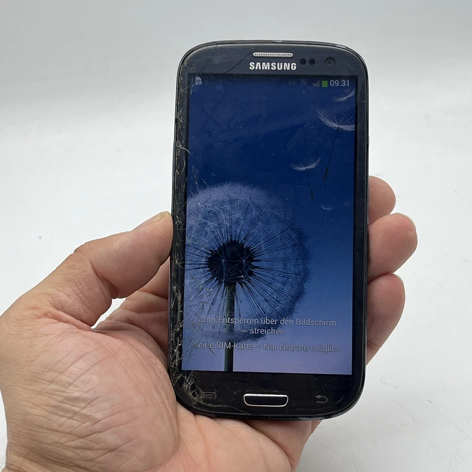 gebrauchtes Smartphone Ohne Vertrag • Samsung Galaxy S3 I9300 • Android 4.3 - Bild 4 von 4