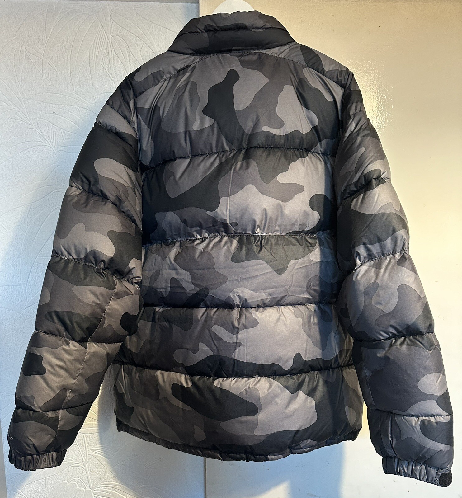 Columbia Pike Lake Jacket  - Grey Camo, Mens Size L. RRP £200 image 2
