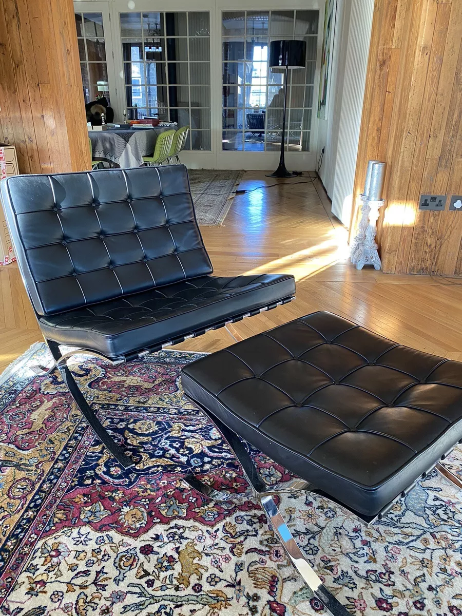 Knoll studio 2024 barcelona chair