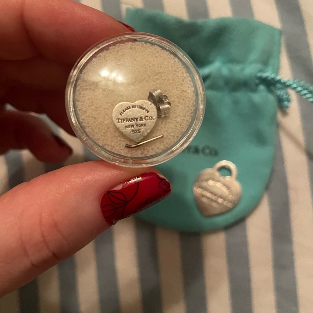 Tiffany & Co. Silver Heart with Blue Pouch Bundle earring