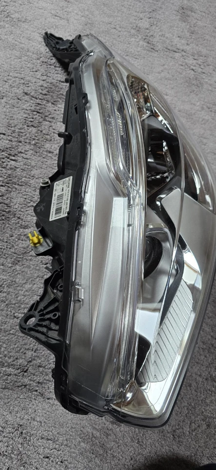 Peugeot 208/1 Hauptscheinwerfer - Bild 3 von 4