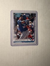 Vladimir Guerrero Jr 2019 Topps Series 2  Rookie card No Number variation. rookie card picture