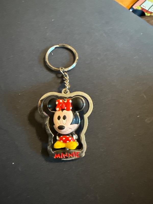 Disney Mickey Mouse Keychain Spinning Spin 3D Figure Keychain DISNEYLAND PARK 