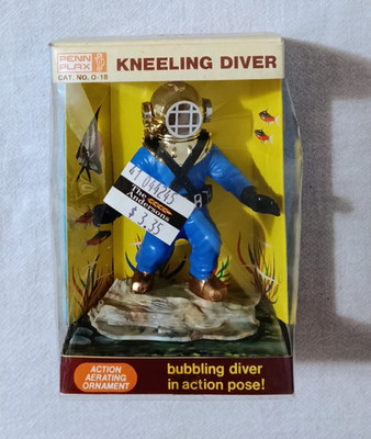 1969 PENN PLAX KNEELING DIVER AQUARIUM FISH TANK ACTION AERATING ORNAMENT UNUSED
