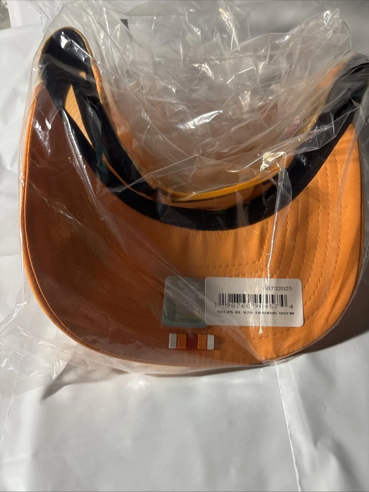 Chapéu Snapback Caminhoneiro Tampa Bay Buccaneers New Era Sideline Throwback 9SEVENTY - Imagem 4 de 4