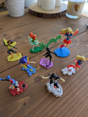 DC SUPER HERO GIRLS KOMPLETTSATZ 7, ein größeres Extra - KINDER EI SPIELZEUG 2017