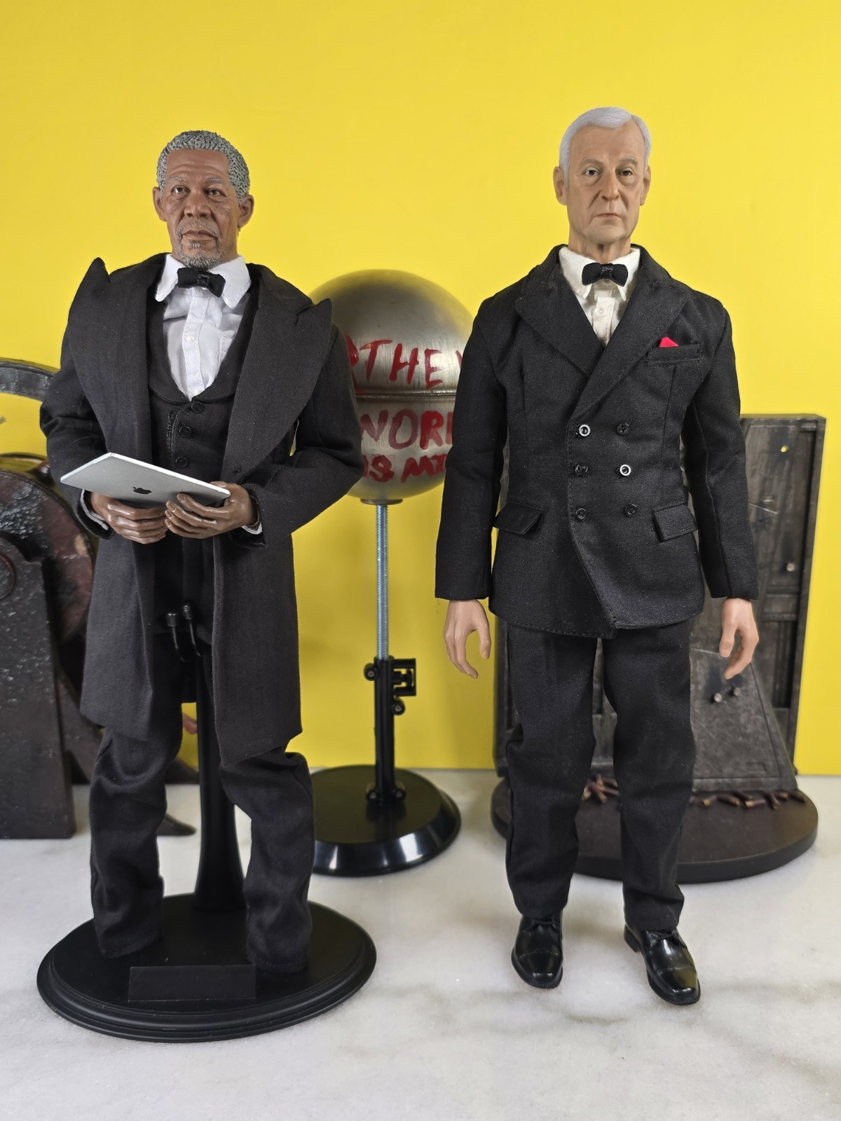 Batman Dark Knight Custom 1/6 Lucius Fox & Alfred Pennyworth Dark Knight Trilogy