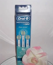 Oral-B Floss Action Replacement Brush Heads Electric Toothbrush Refills 3 Pack