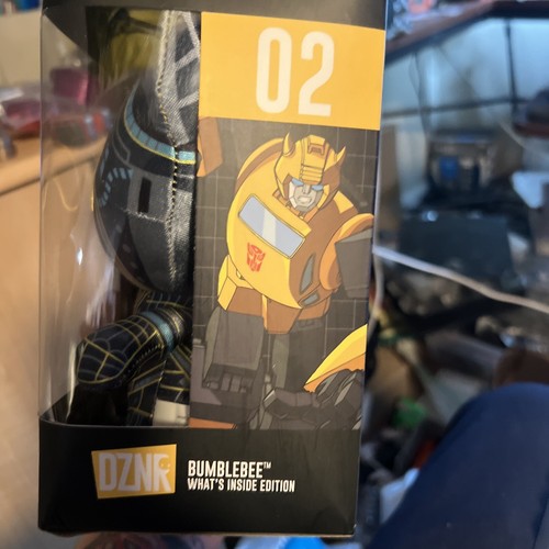 DZNR THE TRANSFORMERS BUMBLEBEE WHAT'S INSIDE EDITION 02 - Picture 3 of 4