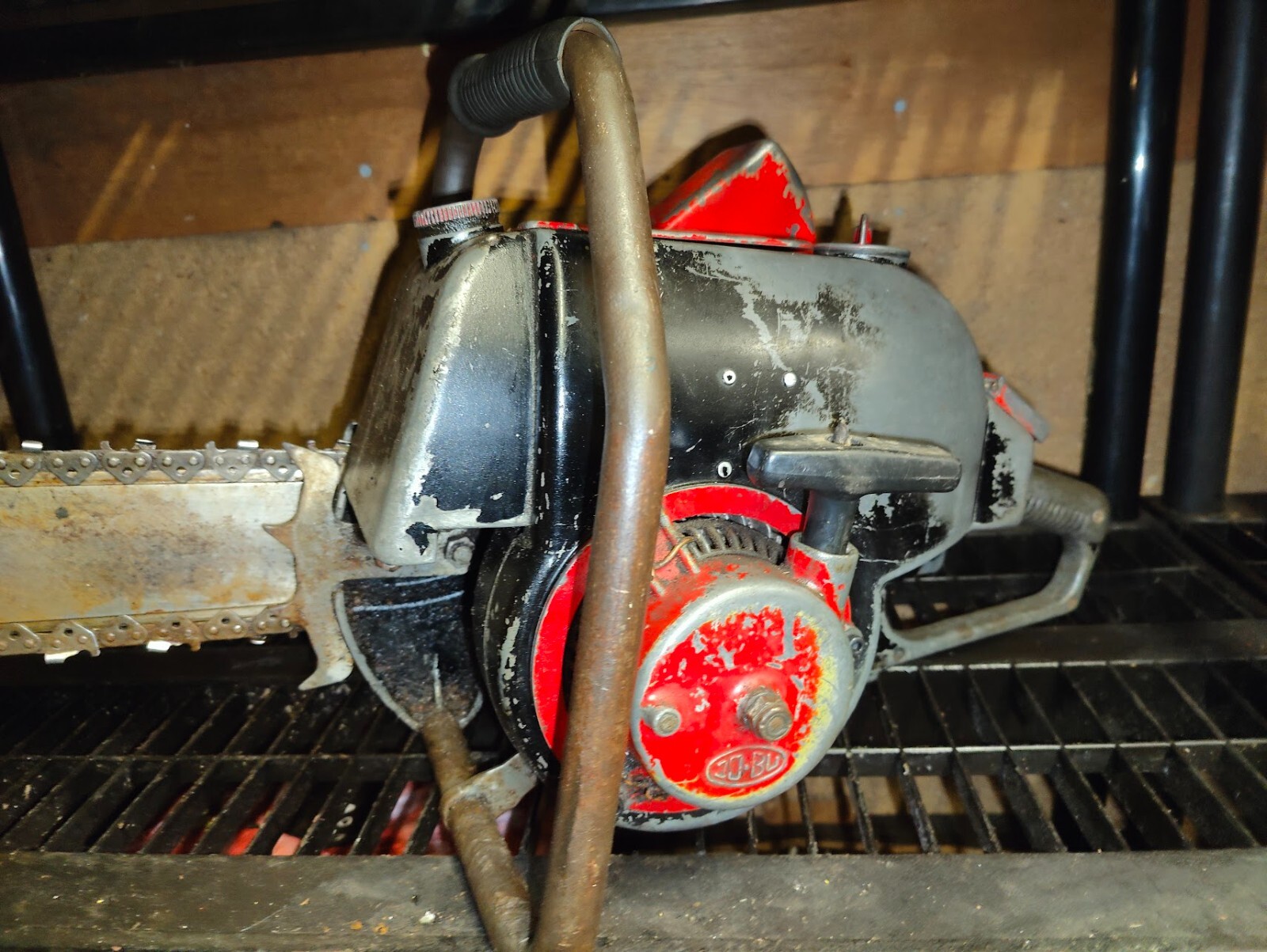 JoBu D94 Tiger Vintage Professional Chainsaw from Norway. Untouched