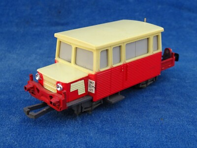 Le petit wagon plat de la draisine DU 65 miniature de Jouef au H0