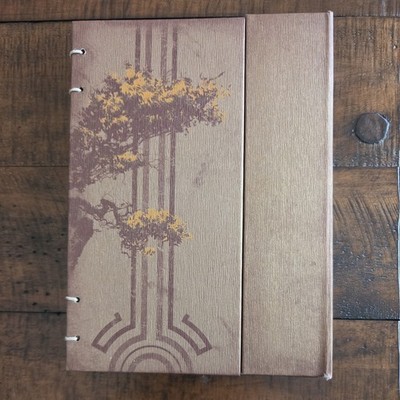 Halo Reach Book Dr. Halsey's Personal Journal Limited Edition With Inserts & Map