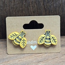 NWT Bumble Bee Earrings Pierced Cottagecore Whimsy Stud Jewelry Light Weight