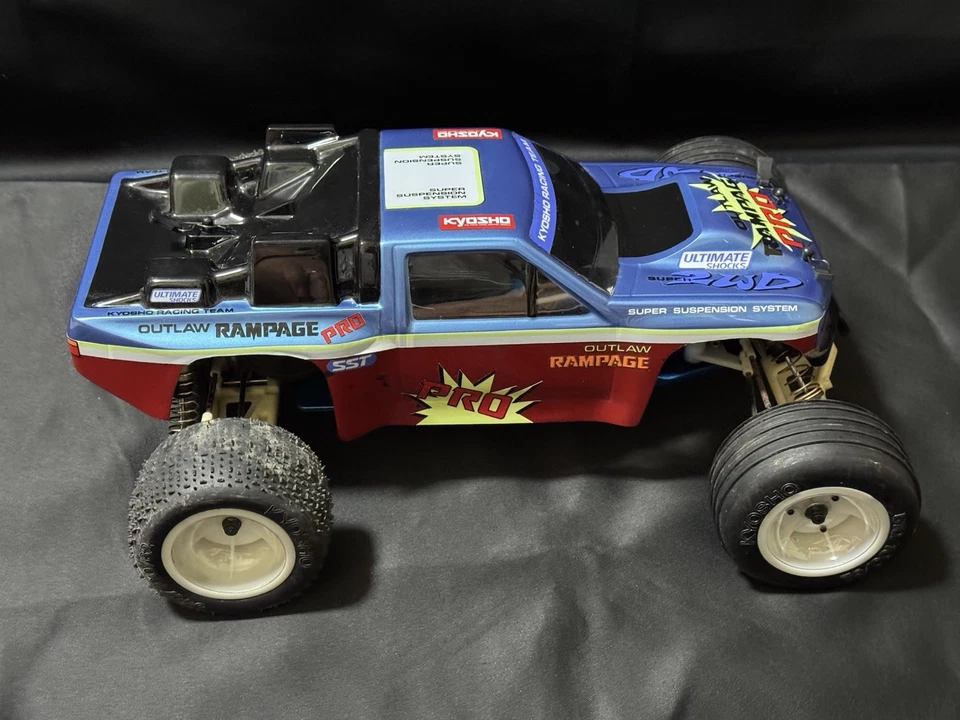 Vintage Kyosho Outlaw Rampage Pro with O.S. CZ-12Z Engine Used Made in Japan - Image 2 of 4