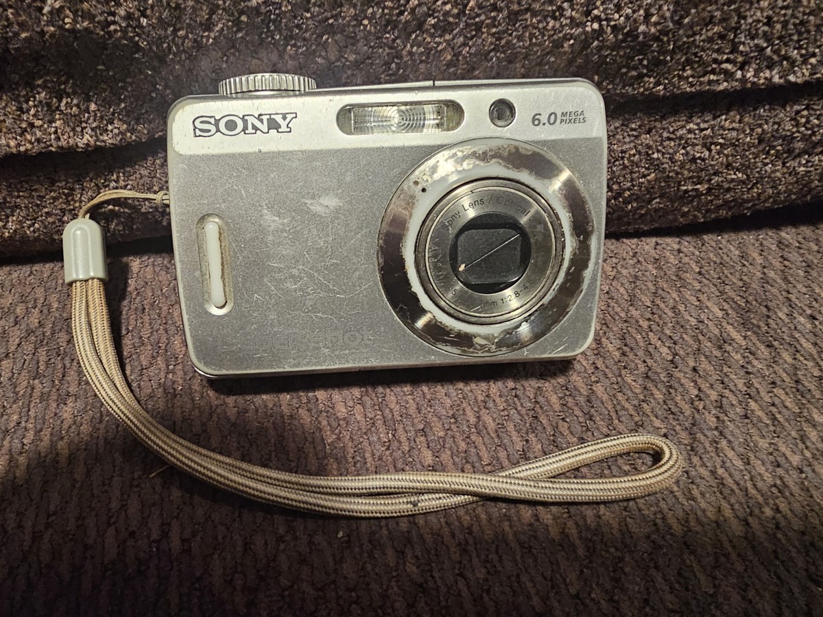 Sony Cybershot DSC-S500 6MP Silver Digital Camera 3x Zoom Tested